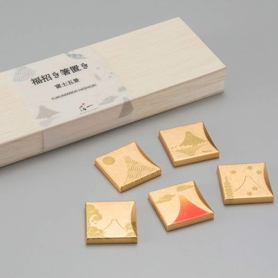 Fortunate chopstick rests with a design of Fuji Mountain five views