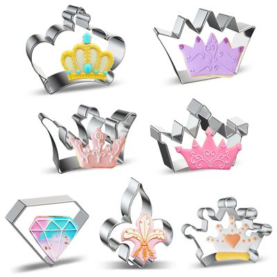 Crown Cookie Cutter Baking Cookie Biscuit Princess Girls Holiday Heart Gifts Decorative Party 3.5" Kitchen Cake Supplies (Queen Crown Cookie Cutters Set)