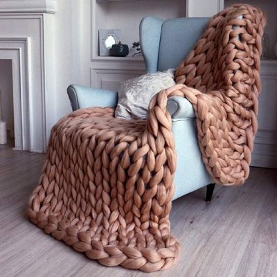 HXSM Chunky Knitted Blanket Home Decor Knit Throw Blanket Handmade Cozy Bedding for Cuddling Up in Bed, On The Couch Or Sofa, Soft and Comfortable 4060cm White