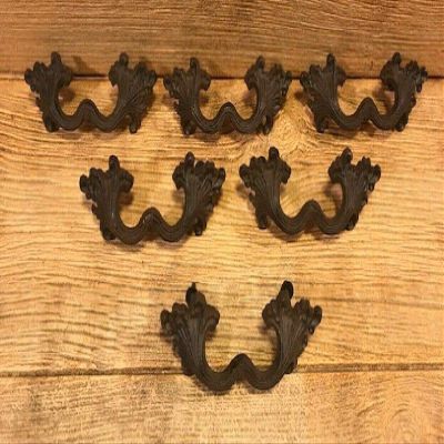 Cast Iron Reproduction Ornate Leaf Drawer Pulls (Set of Six) 52378
