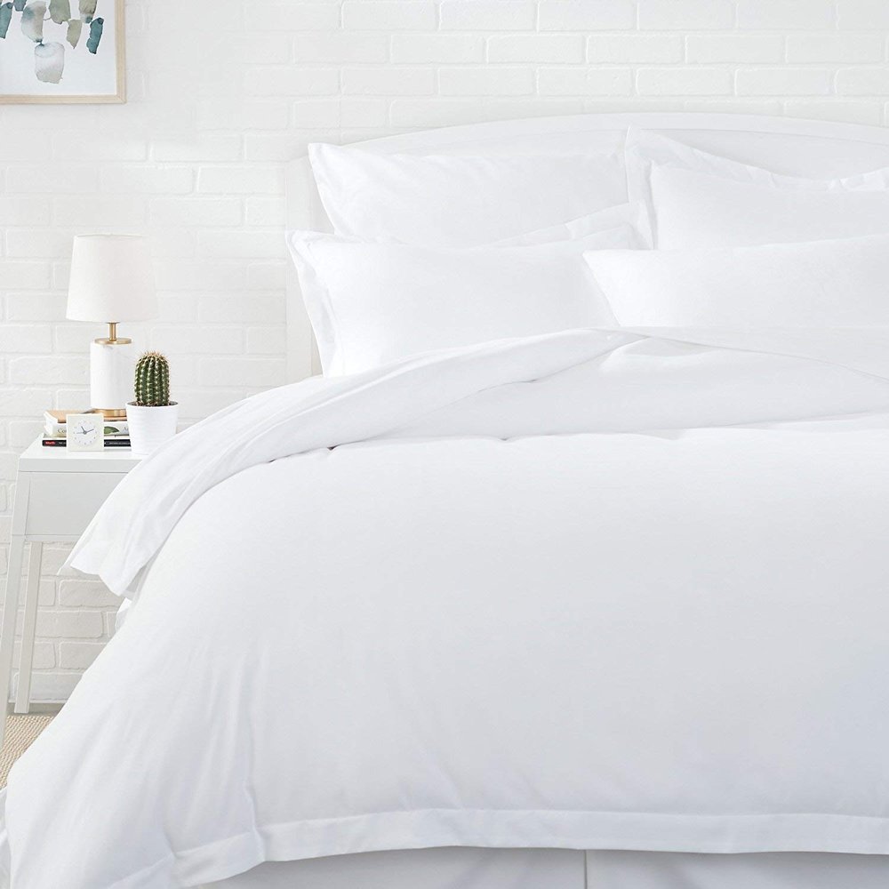 1 Pcs Light-Weight Cotton Comforter Bedding Set with Pillow Sham Goose Down-Alternative 500 GSM Premium Quality Comforter Set Oversized Queen, White