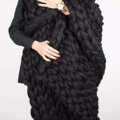 Chunky Knit Throw Blanket for Couch Black, Handmade Chunky Knitted Blanket Throw Sofa for Gift Sofa Bed,Chunky Knit Blankets- 71x80inch(180x200CM)
