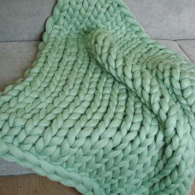 BWBG Chunky Knit Blanket Throw Light Green, Knitted Throw Blankets for Sofa Stylish & Cosy 6cm Wide Knitted Roving Warm Knitting Throw for Bedroom Decor Chair Pet Mat-71x80in