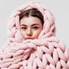 Daoyuan Coarse Wool Blanket Chunky Knitted Blanket Hand-Woven Warm and Fashionable Baby Blanket Pet Bed Large Block Throw Chenille Yarn Beautiful Home Decoration view 3