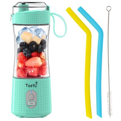 Portable Blender, Personal Mini Blender for Smoothies, Juice and Shakes, USB Rechargeable, Cordless (Sky blue)