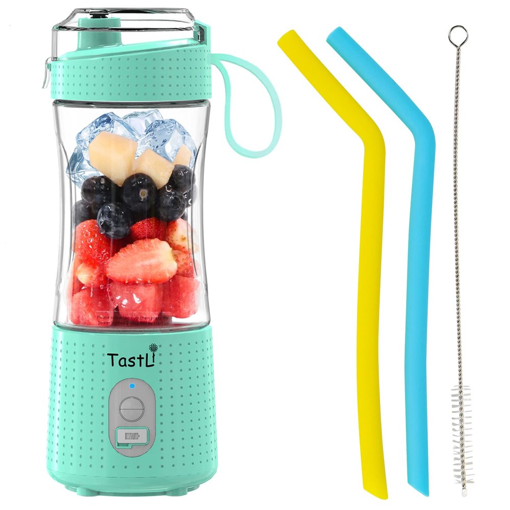 Portable Blender, Personal Mini Blender for Smoothies, Juice and Shakes, USB Rechargeable, Cordless (Sky blue)