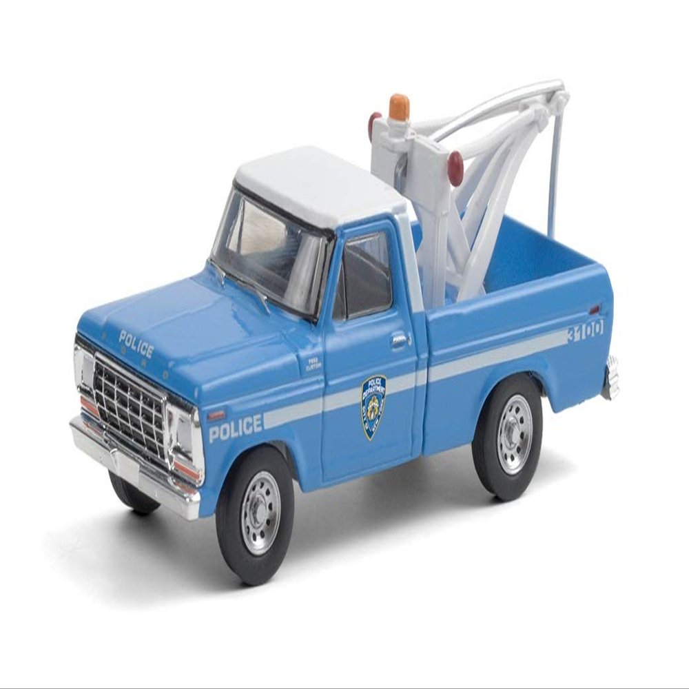 Greenlight 30224 Ford 1979 F-250 with Drop in Tow Hook - New York City Police Dept NYPD (Hobby Exclusive) 1:64 Scale