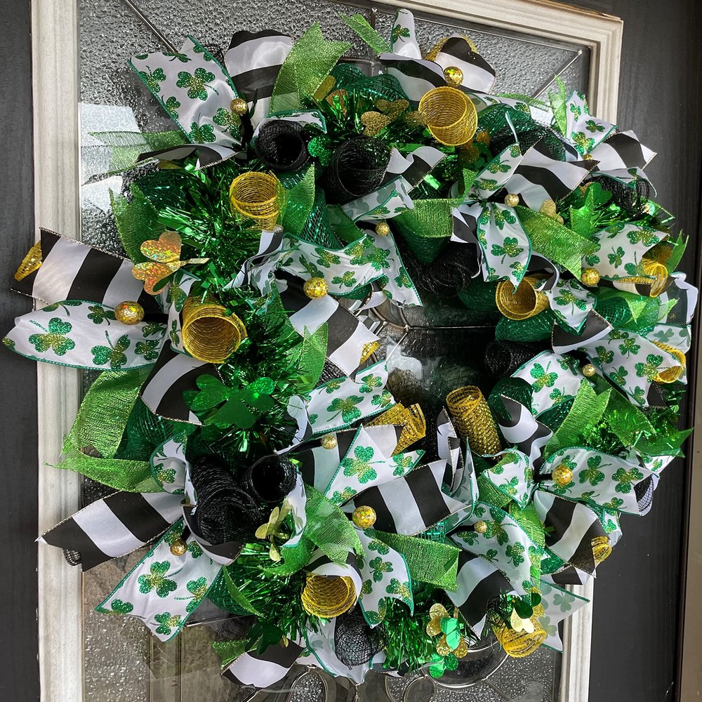 XL Fun Green Bling St. Patrick's Day Deco Mesh Front Door Wreath, Shamrocks Clover,Porch Patio Yard Art Decor, Wall Decoration, Indoor Outdoor