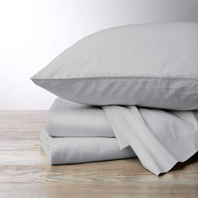 1000 Thread Count, 100% Egyptian Cotton, 4 PC Split Head Flex Sheet Set, 30" Split From the Top, Soft Satin Weave, 28" EXTRA DEEP POCKET (Split Head California King- 30" Split, Light Grey)