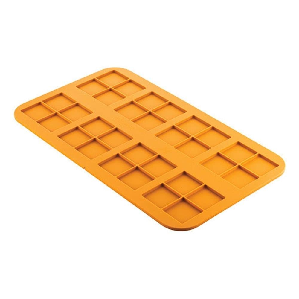 Silikomart Quadrato 4.0 Silicone Mold with 32 Square Cavities