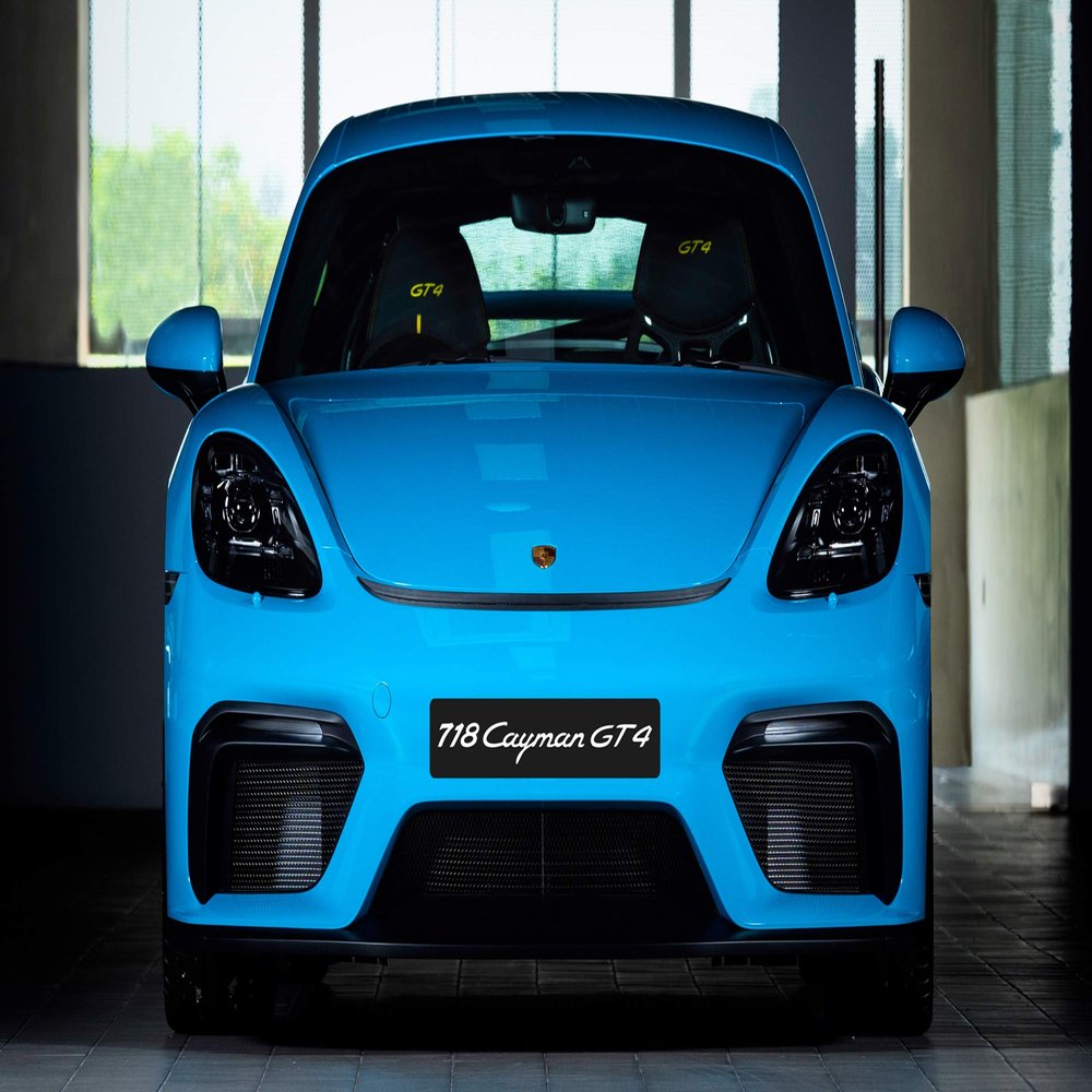 Iconic Arts Laminated 42x24 Poster: Porsche 718 Cayman gt4 2020 hd Cars HD