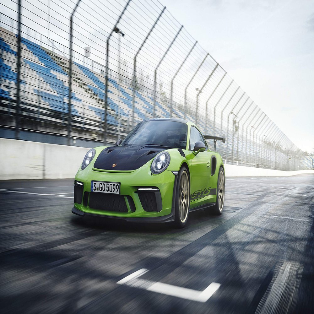 Iconic Arts Laminated 42x24 Poster: 2018 Porsche 911 gt3 rs 4k Wide