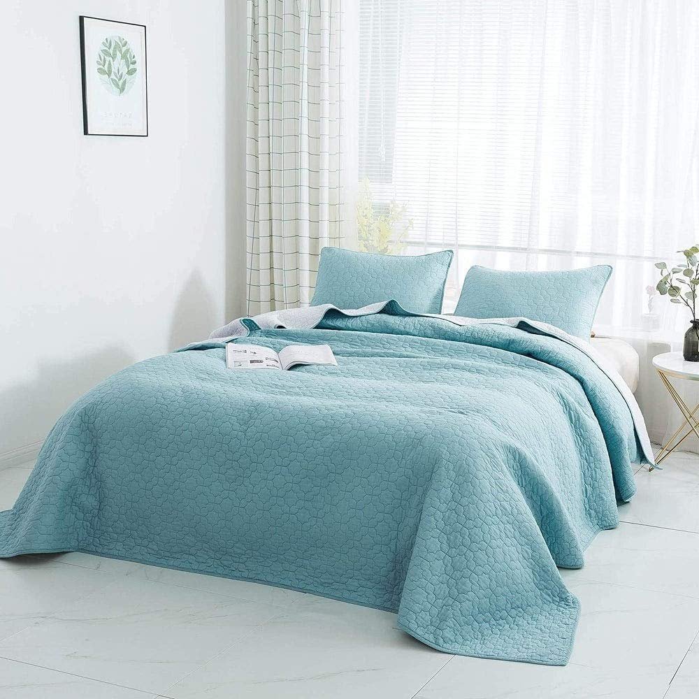 3 Piece Modern Designer Oversize Cotton Quilt Coverlet Queen Size Set - Luxury Super Soft Bedding Set with Matching Shams - Cube Geometric Design Reversible Lightweight Warmth Teal Quilt Set, Blue