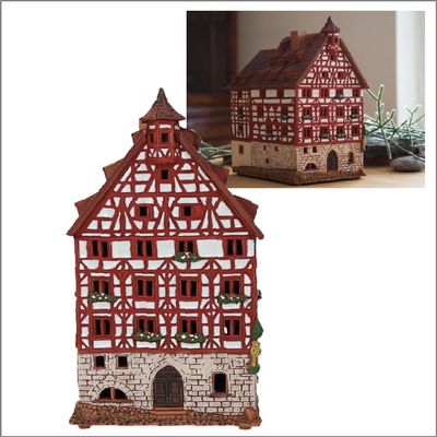 Ceramic Tealight Candle Holder | Room Decoration | Collectible Miniature Replica of Pilatushaus in Nuremberg | D268