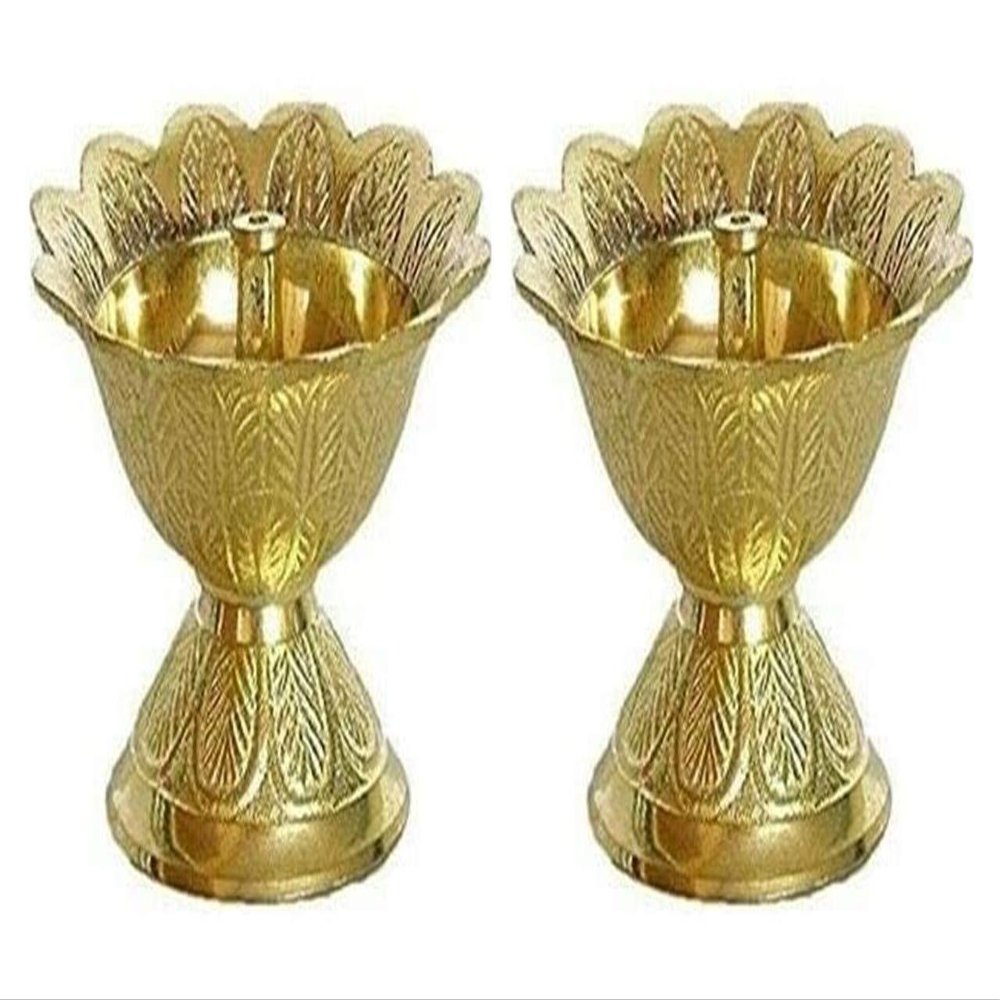 Ukal Set of 2 Brass Diya Diyas Oil Lamps Chirag for Aarti Diwali Navratras Lighting