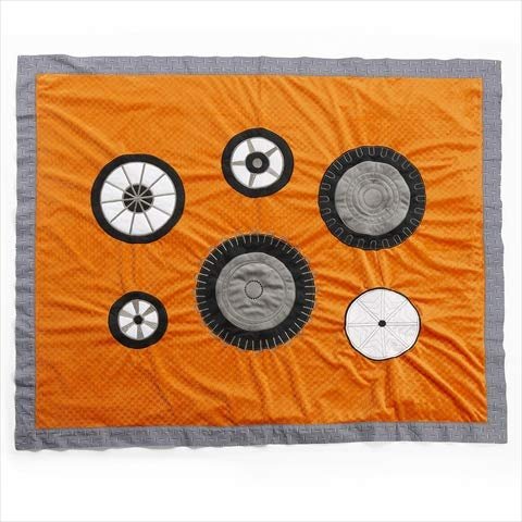 ComfortCreator Teyo's Tires Medium Quilt - with appliqu