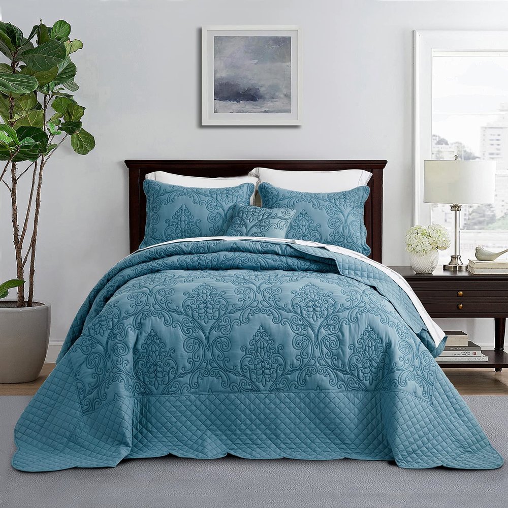 CHIXIN Oversized Bedspread Coverlet Set King Size - Lightweight Bedding Cover - Beautiful Stitching - 5 Piece Reversible Bedspread - Luxury Damask Paisley Pattern (King, Lagoon)