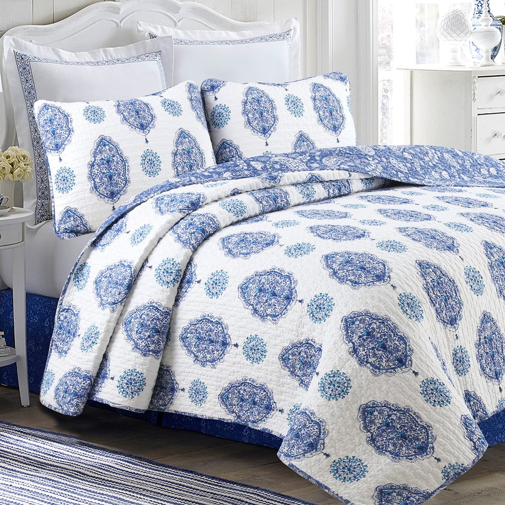 3-Piece King Size Cotton Navy Blue Emerson Paisley Kaleidoscope Medallion Reversible Quilt Bedding Set