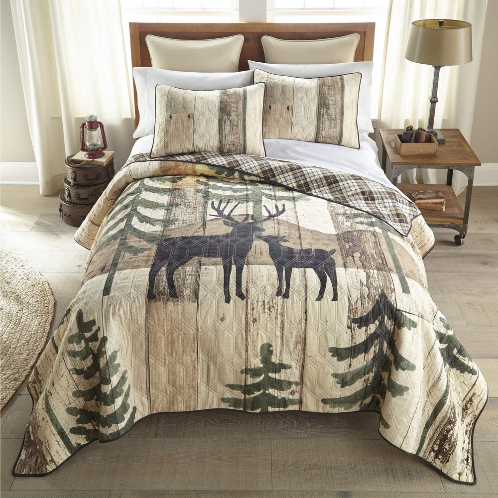 Donna Sharp King Polyester Bedding Set - 3 Piece - Painted Deer Lodge Quilt Set with King Quilt and Two Standard Pillow Shams - Machine Washable