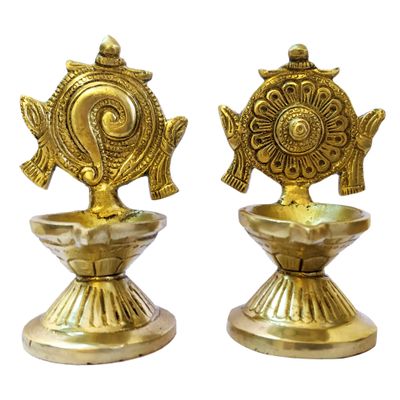 GURU JEE Brass Shankh and Chakra Diya for Puja Aarti Shankha Chakra Villaku Set of 2 Deepam Deepak Traditional Oil Wick Lamp Mandir Temple Home Decor Gifts Showpiece