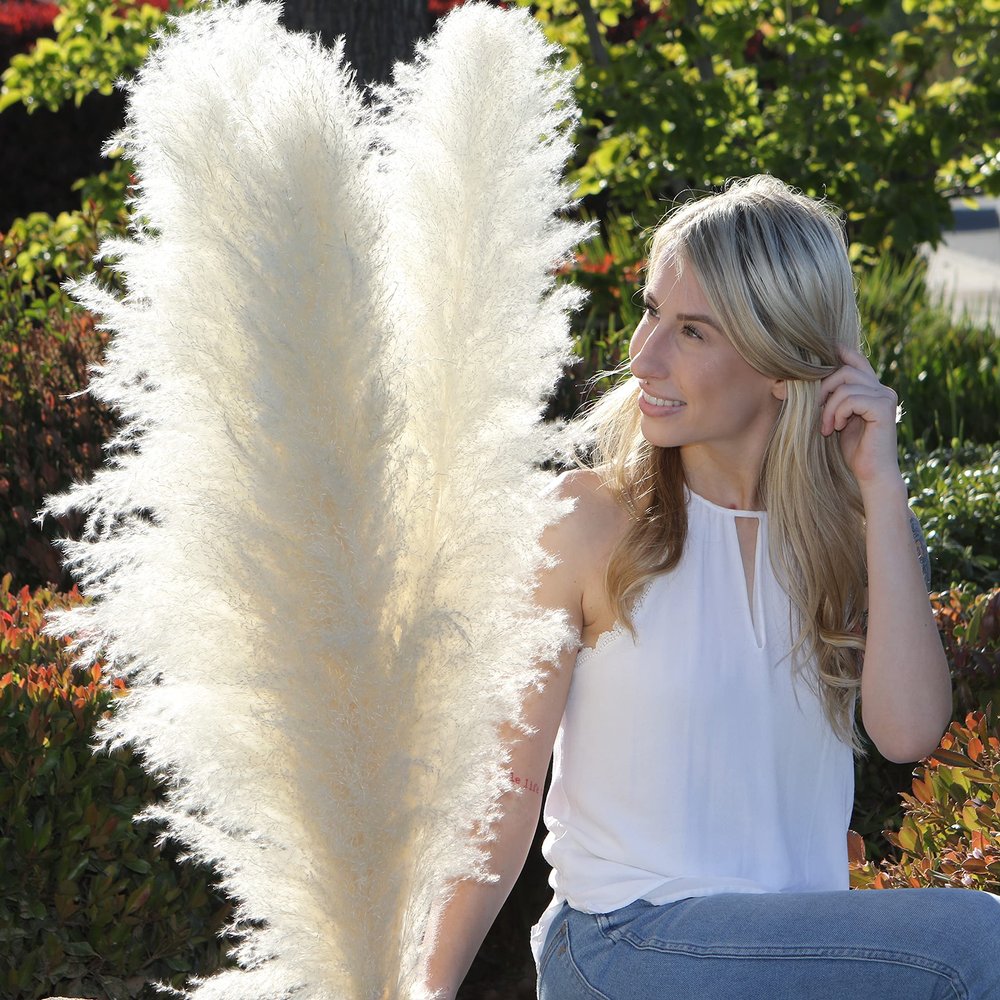 4 Large Fluffy Pampas Grass Decor Beige/Blonde - Naturally Dried Tall Pampas Grass - Home Decor for Tall Vase - 3-4 Ft Plume Size 80 - 120 cm - Stunning Flower Arrangements