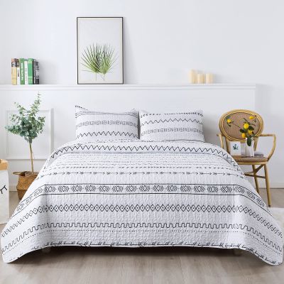 Andency White King Size Quilt Set, 3 Pieces Boho Lightweight Soft Striped Bedspread for All Season (106"x96"), Printed Bohemian Microfiber Reversible Coverlet Comforter Sets