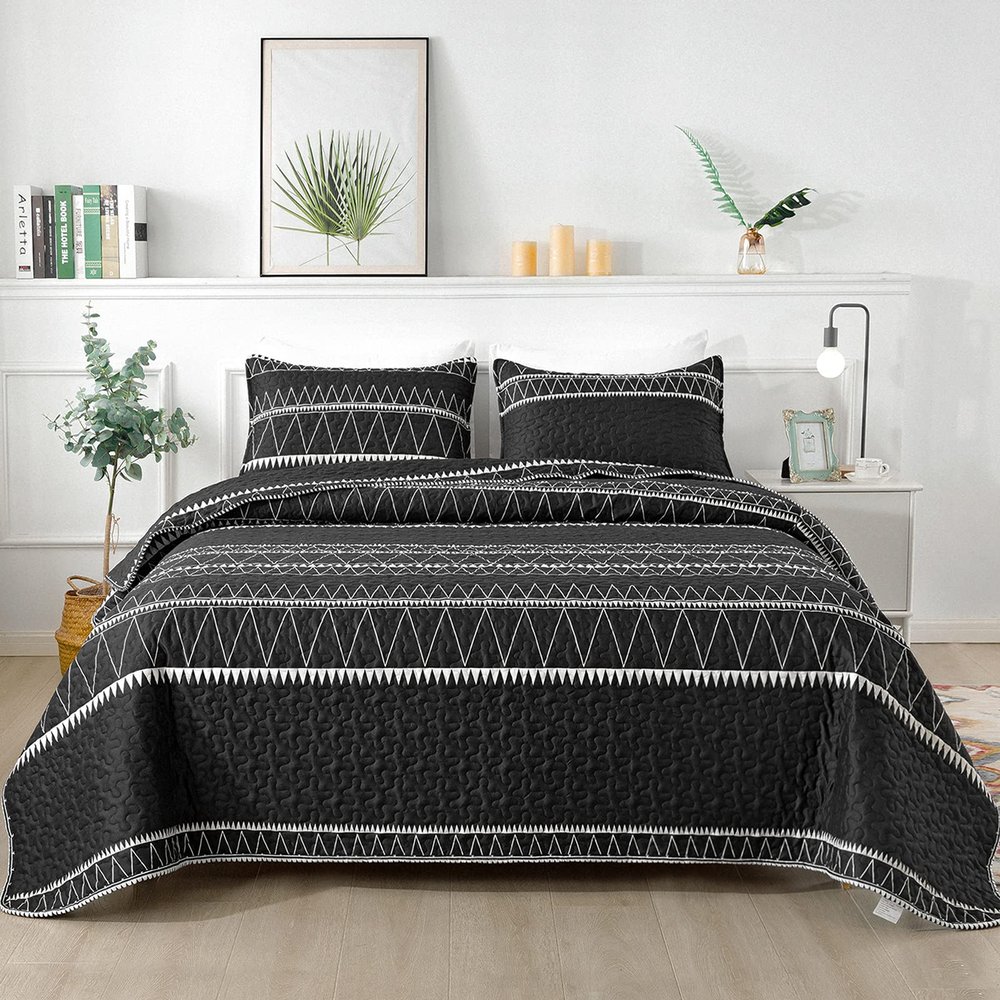 Andency Black California King Quilt Set, 3 Pieces Boho Lightweight Soft Striped Cal King Bedspread for All Season (112"x104"), Printed Bohemian Microfiber Reversible Coverlet Comforter Sets