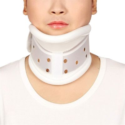 SADDPA DSMYYXGS Medical Cervical Neck Brace Collar with Chin Support for Stiff Relief Cervical Collar Correct Neck Support Pain Bone Care Health (Color : White)