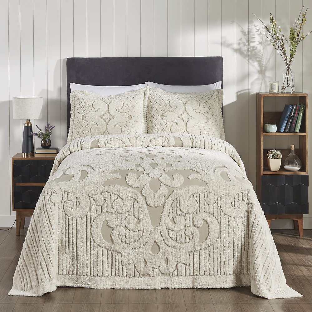 Better Trends Serenity Collection 100% Cotton Chenille Bedspread Medallion Design Full/Double Size Floral Design Bed Cover in Beige - Tufted Cotton Bedspreads, Lightweight Bedspread & Coverlets