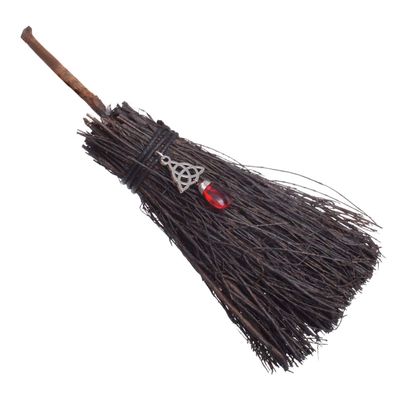 BLESSUME Witch Altar Broom Pentacle Mini Wizard Broom Pentagram/Celtic Knot Divination Ornament (Celtic Knot & Red Pendant)