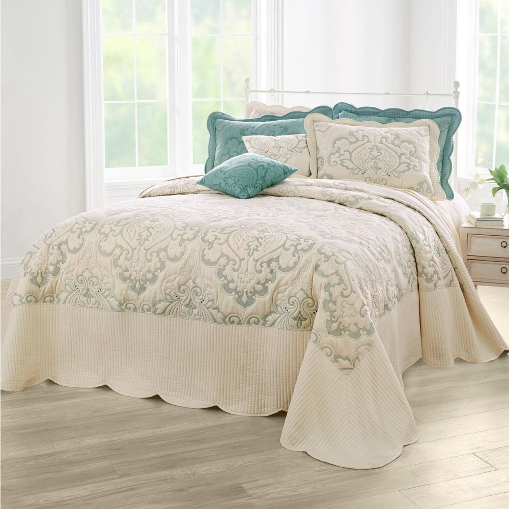 BrylaneHome Bedding Lightweight All Season Modern Amelia Quilted Damask Oversized Ultra Soft Bedspread - Twin, Ivory Seaglass
