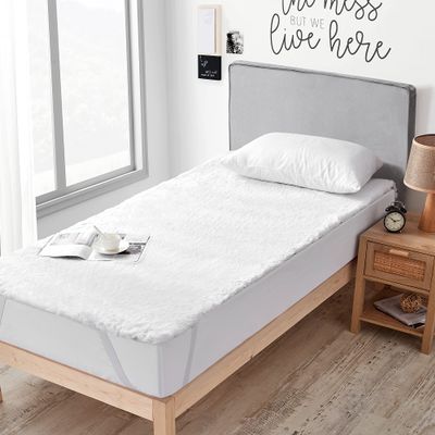 Chunky Bunny - Coma Inducer Twin Bed Topper - White