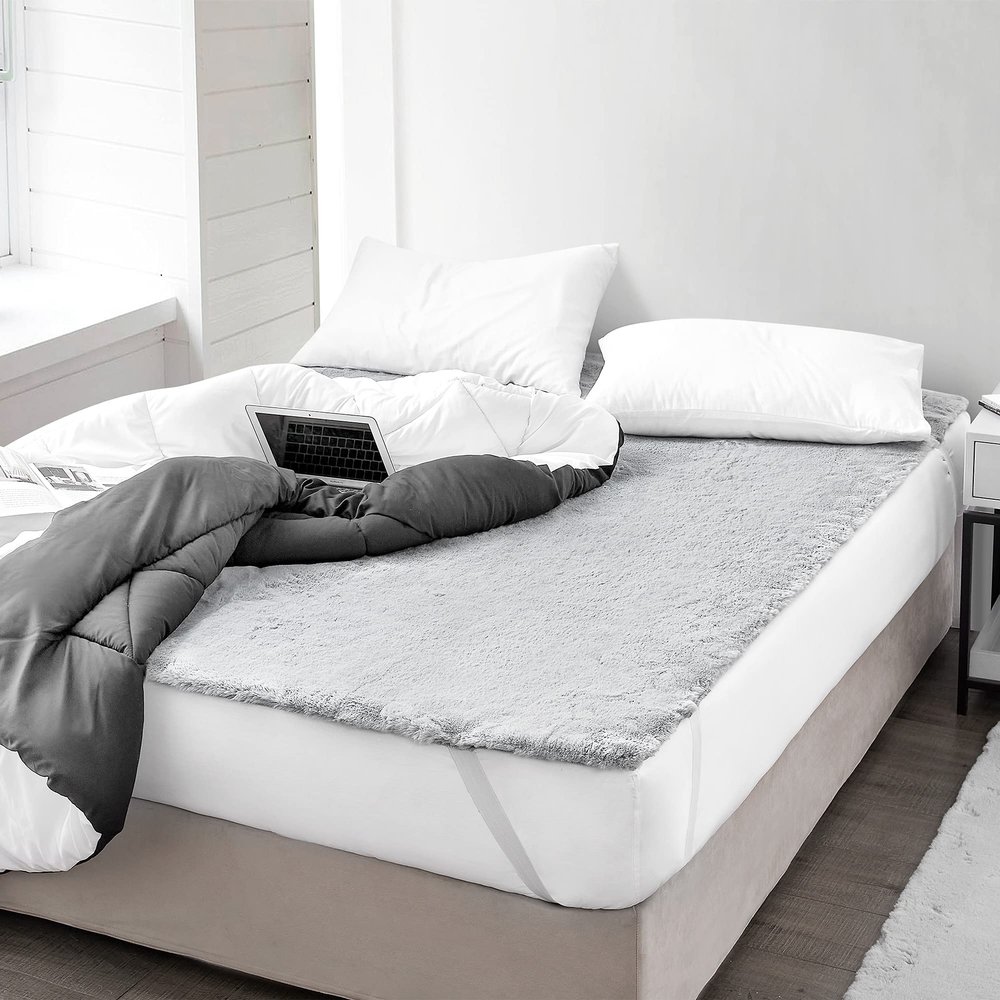 Chunky Bunny - Coma Inducer Full XL Bed Topper - Glacier Gray