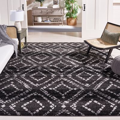 SAFAVIEH Area Rug 8x10 - Adirondack Collection - Large - Black & Ivory, Geometric Trellis Pattern, Non-Shedding & Easy Cleaning, Ideal for Living Room, Bedroom, Office, Dining Space (ADR131A)