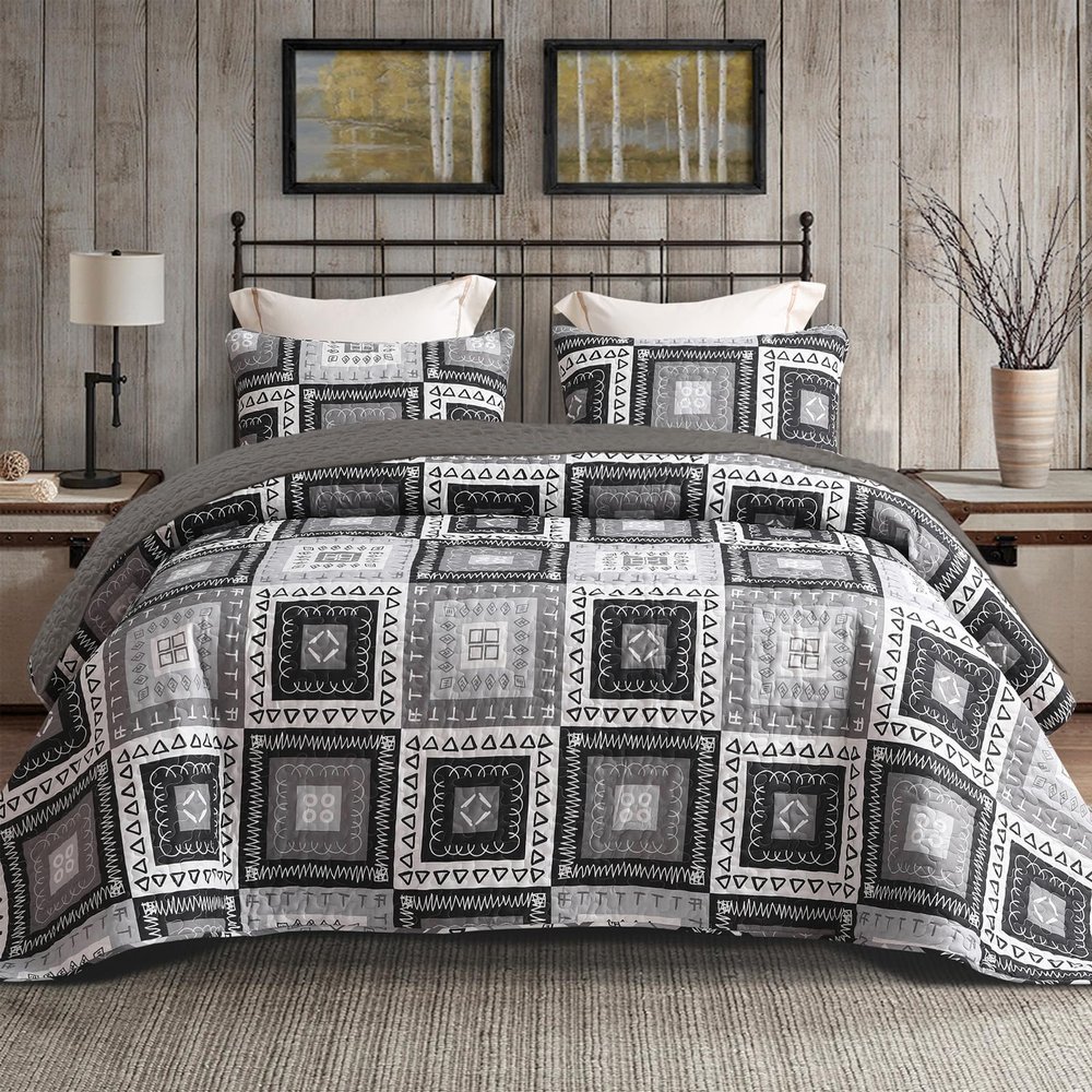 Exclusivo Mezcla Reversible Boho Quilts King Size, Black Bedspreads Lightweight Coverlet All Season Patchwork Quilt Bedding Set with Printed Floral Pattern (1 Quilt, 2 Pillow Shams)