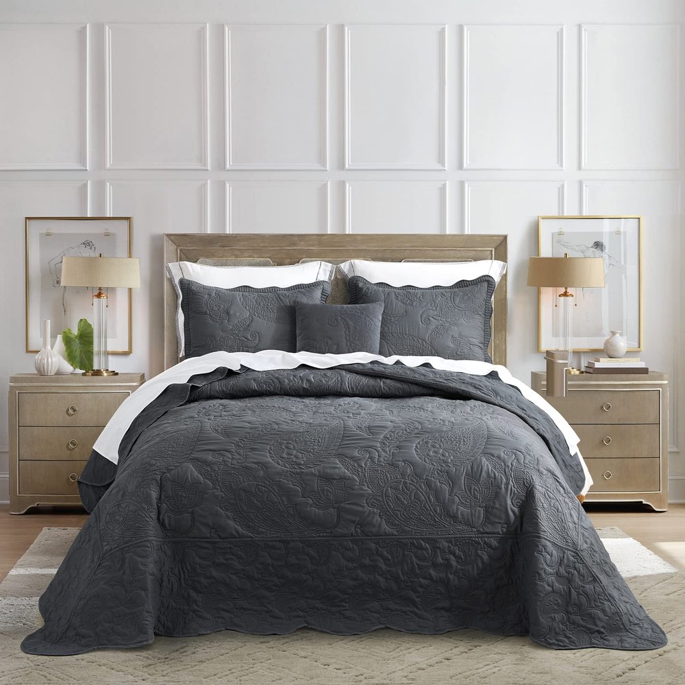 HZ & HY Oversized King Bedspread, Quilted Coverlet Bedding Set, Lightweight Thin Comforter, Reversible, Luxurious, 5 Piece, 100% Microfiber, Dark Grey