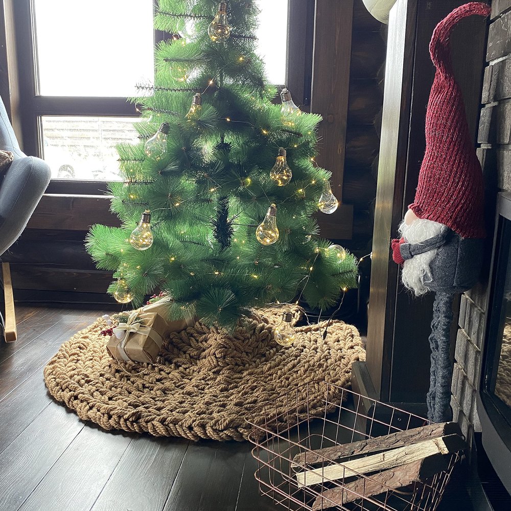 Christmas Tree Skirt Beige Round for Mini Small Large Xmas Tree Decoration Chunky Knit different sizes (48 Inches)