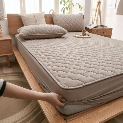 CFYCYHDZHT Bedding Best for Hotel Home Kids Waterproof Urinary Quilted Mattress Protector, Single Double King Size Mattress Topper in The Elderly Bedroom Brown 135200cm