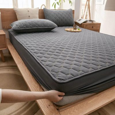 CFYCYHDZHT Bedsheet Set Kids Waterproof Urinary Quilted Mattress Protector, Single Double King Size Mattress Topper in The Elderly Bedroom Dark Grey 150200cm