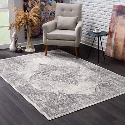 HomeRoots Grey 100% Polypropylene 4 x 6 Gray Distressed Medallion Area Rug