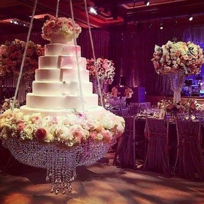 Romantic Wedding Acrylic Crystal Chandelier Style Drape Suspended Cake Swing, Hanging Cake Stand Crystal Wedding Party Chandelier Hanging Cake Rack Cake Swing Stand(Acrylic, DIA24)