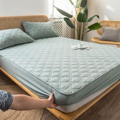 CFYCYHDZHT Cozy T-Shirt Soft Thick Cotton Quilted Mattress Protection Cover, Bedroom Hotel Non Slip Solid Color Bed Sheets are Single Double Beds Green 180cmx220cm