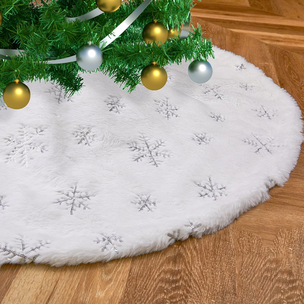 Christmas Tree Skirts White Tree Cover Sparkly Tree Mats 48inch Large Plush Fluffy Xmas Tree Skirt for Winter Holiday Festivel Tabletop Thick Tree Decoration
