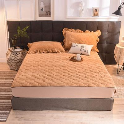 CFYCYHDZHT Bed Sheet Set,Thick Warm Winter Crystal Velvet Mattress Protection Cover, Bedroom Quilted Solid Color Non Slip Mattress Topper Bed Cover Brown 180x200x25cm