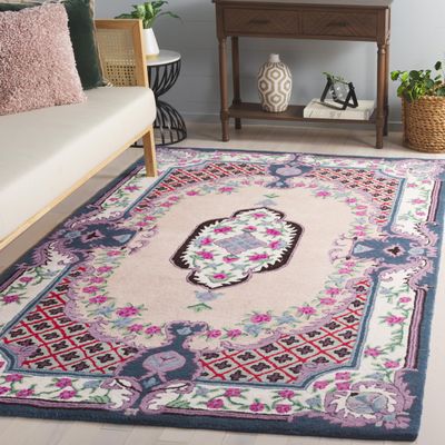 SAFAVIEH Bellagio Collection Accent Rug - 4' x 6', Pink & Ivory, Handmade Medallion Wool, Ideal for High Traffic Areas in Entryway, Living Room, Bedroom (BLG535U)