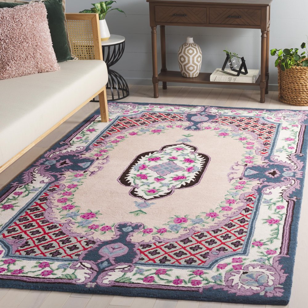 SAFAVIEH Bellagio Collection Accent Rug - 4' x 6', Pink & Ivory, Handmade Medallion Wool, Ideal for High Traffic Areas in Entryway, Living Room, Bedroom (BLG535U)