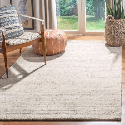 SAFAVIEH Himalaya Collection Accent Rug - 3' x 5', Ivory, Handmade Wool, Ideal for High Traffic Areas in Entryway, Living Room, Bedroom (HIM413A)