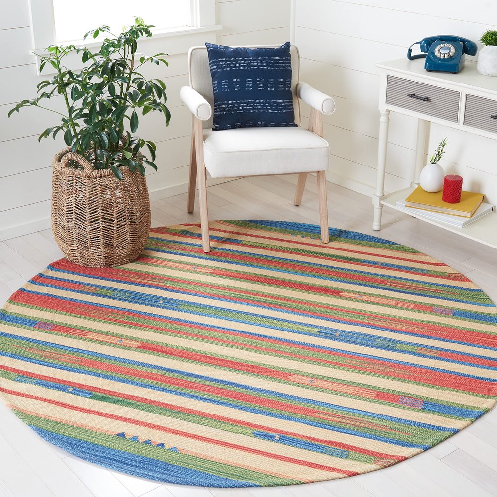 SAFAVIEH Montauk Collection 6' Round Green/Blue MTK553Y Handmade Boho Cotton Entryway Foyer Living Room Bedroom Kitchen Area Rug