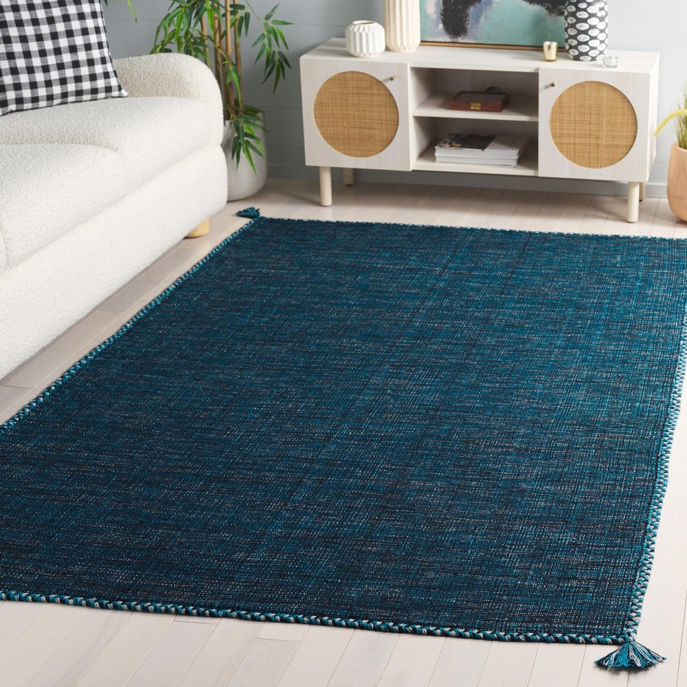 SAFAVIEH Montauk Collection Accent Rug - 4' x 6', Blue & Black, Handmade Flat Weave Cotton Corner Tassel, Ideal for High Traffic Areas in Entryway, Living Room, Bedroom (MTK150M)
