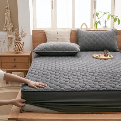 CFYCYHDZHT Bed Sheet Queen Size,Thick Quilted Non Slip Mattress Protector, for The Elderly Kids Bedroom Solid Color Water Proof Urinary Bed Cover Dark Grey 135200cm+30cm